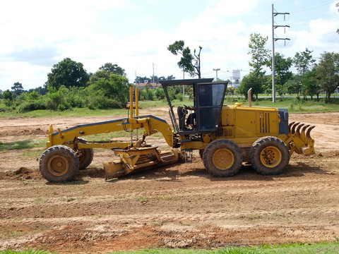 Tractor heavy construction equipment