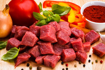 Raw beef and vegetables