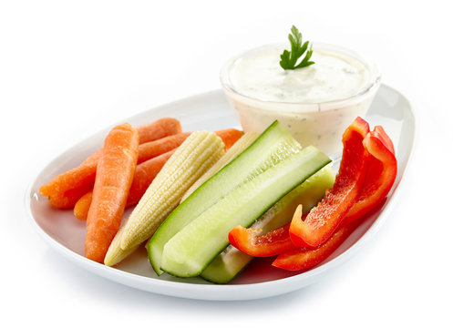 Fresh Vegetables And Garlic Dip