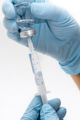 Preparing a syringe for an injection