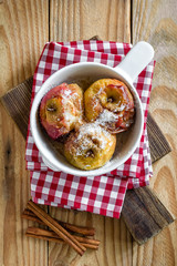Baked apples