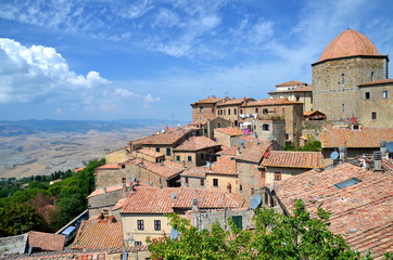 Wspaniały widok starego miasta w Volterra w Toskanii, Włochy