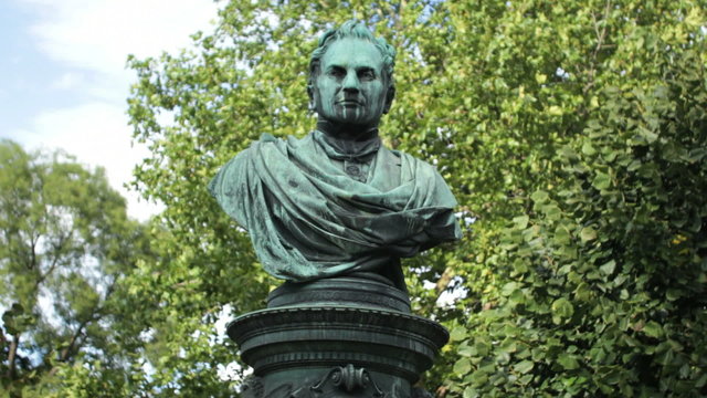 Andreas Zelinka statue, Vienna