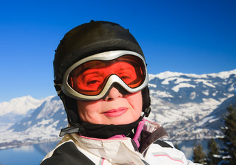 Fototapeta na wymiar Portrait alpine skier.