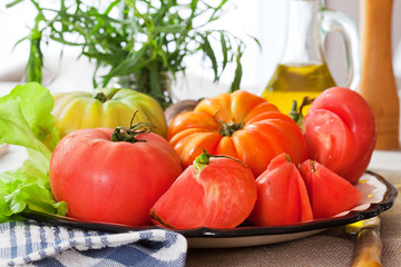 Fototapeta na wymiar Ripe tomatoes
