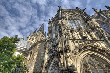 Fototapeta na wymiar Katedra w Akwizgranie w Niemczech
