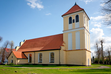 Fototapeta na wymiar Kościół św Andrzeja Boboli w Rydzewie
