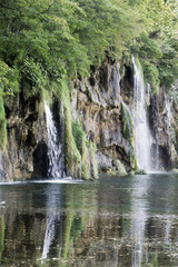 Fototapeta na wymiar Waterfall in Plitvice National Park