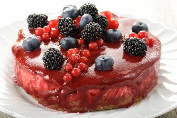 Torta ai frutti di bosco