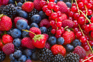 heap of berry mix