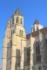 Fototapeta na wymiar Katedra Saint-Łagodny Dijon