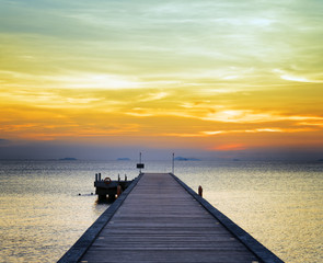 Fototapeta na wymiar Boat pier at sunset
