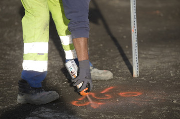 BTP-Peinture-Bombe-Marquage-Fluo