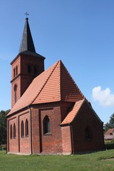 Fototapeta na wymiar Dorfkirche von Prietzen im Westhavelland