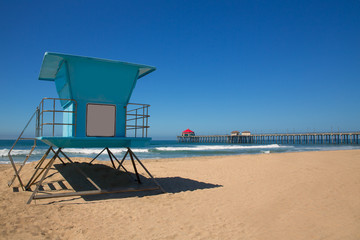 Fototapeta premium Huntington beach Pier Surf City USA with lifeguard tower