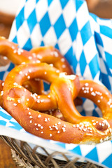 Weisswurst mit Laugenbrezel