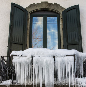 Fototapeta Curtain of Icicles