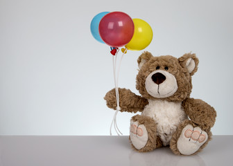 Teddy mit Luftballon