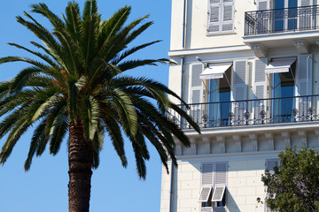 Fototapeta na wymiar Nizza - Architektur an der Promenade des Anglais