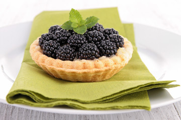 blackberry pastry