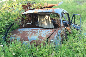 Abandoned old car