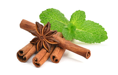 Sticks of cinnamon with mint and anise