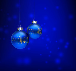 Obraz premium Blaue Weihnachtskugeln mit Hintergrund