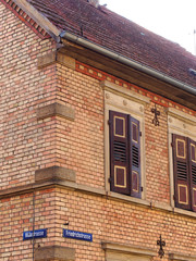 Obraz premium Schäden an Hauswand