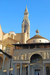 Fototapeta na wymiar Cloister of the Basilica of Santa Croce in Florence - Italy;