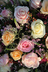 Wedding Flowers: Different shades of pink roses