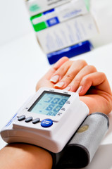 measuring high blood pressure