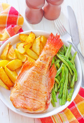 fried fish, potato and green beans