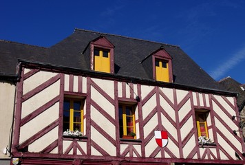 Maison colorée à Combourg