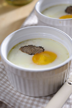 Baked egg with truffle