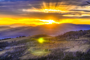 Fototapeta na wymiar Sunrise in the Mountains
