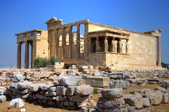 Les Cariatides de l'Érechthéion sur l'Acropole d'Athènes en HDR