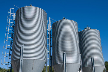 silos