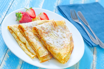 pancakes with strawberry
