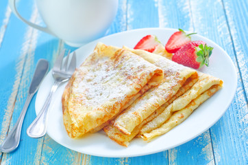pancakes with strawberry