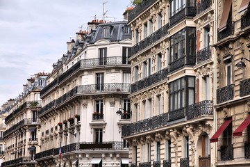 Fototapeta na wymiar Paris architecture, France