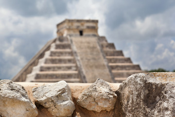 Fototapeta premium Chichen Itza pyramid, El Castillo, Mexico