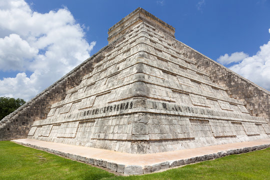 Chichen Itza pyramid at Mexico
