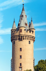 Fototapeta na wymiar Eschenheim Wieża