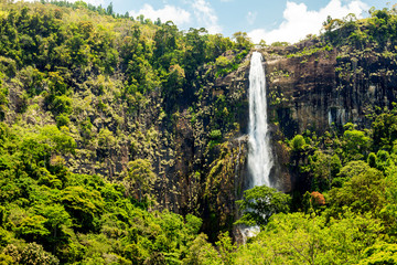 Bambarakanda Ella, the tallest waterfall in Sri Lanka