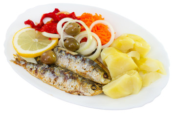 fried sardines with vegetables