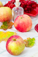 Naklejka na ściany i meble ripe fragrant apples