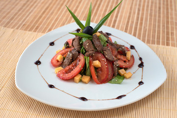 мясной салат