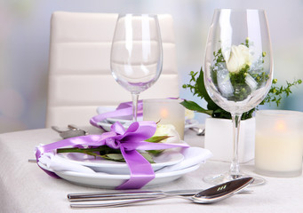 Table arrangement in restaurant