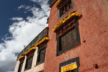 Fototapeta na wymiar monastère bouddhiste, Leh