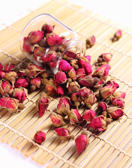 Dried roses